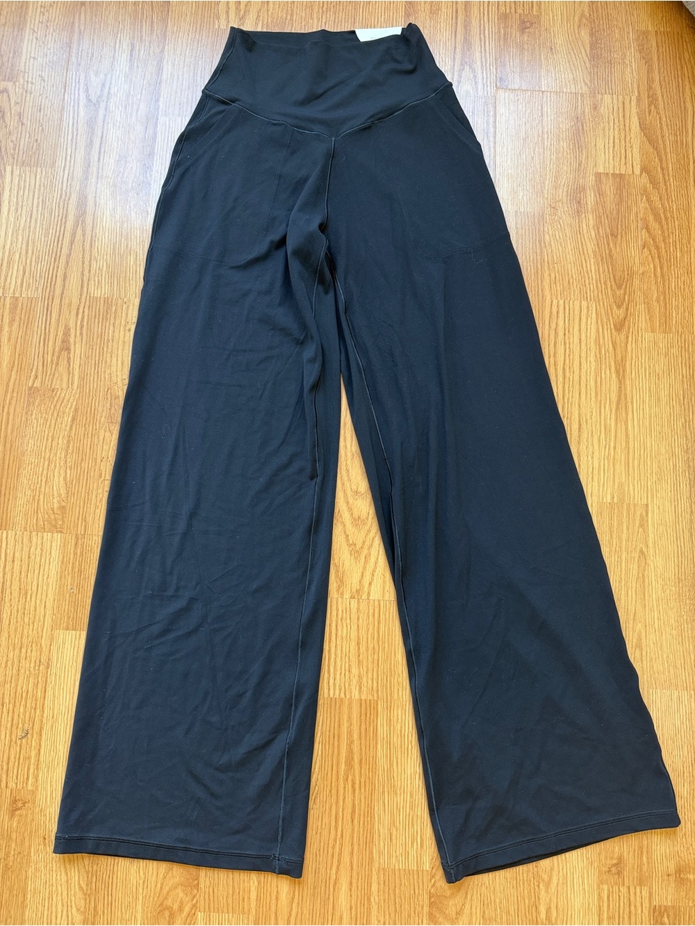 OFFLINE By Aerie Real Me XTRA High Waisted Trouser Size Small NWT